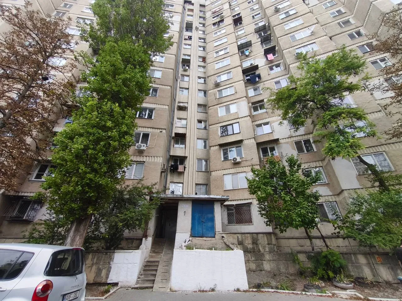 Chișinău Buiucani  str. Piața Unirii Principatelor 6