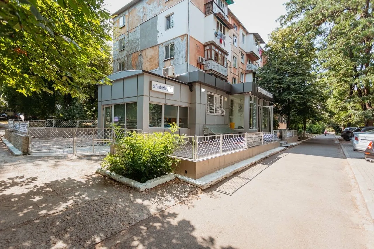 Chișinău Botanica str. Trandafirilor 1