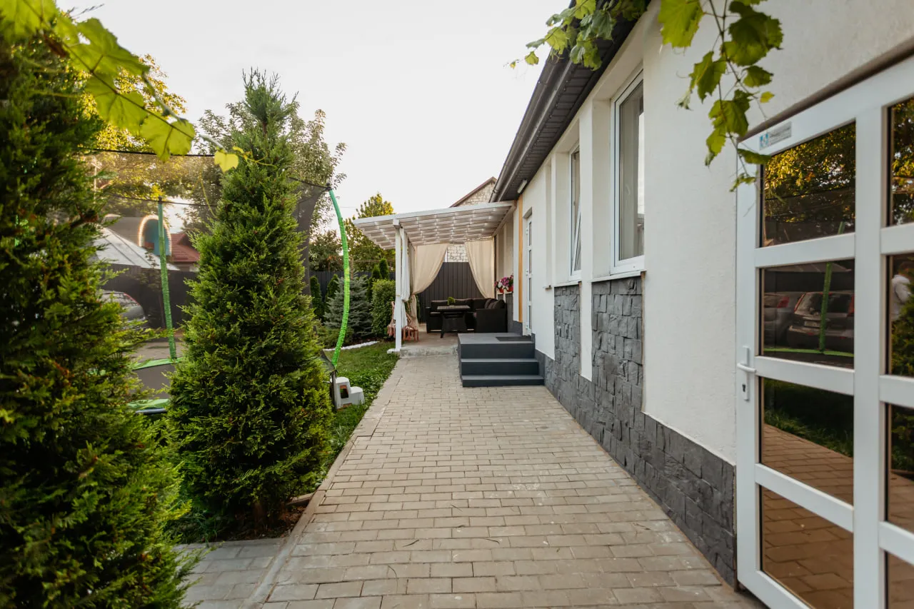 Chişinău Durleşti str. Livezilor  3