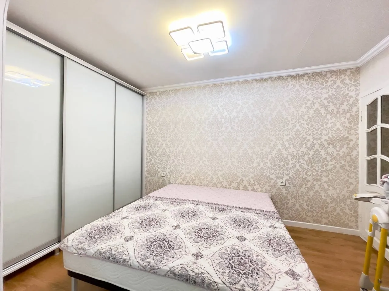Ialoveni, Centru str. Alexandru cel Bun 5