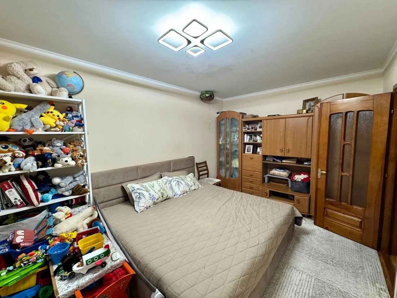 Chișinău Buiucani str. Onisifor Ghibu 11