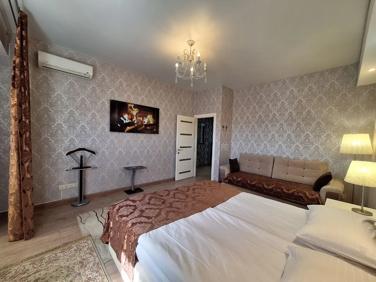 Chișinău Centru bd. Ștefan cel Mare și Sfînt 2