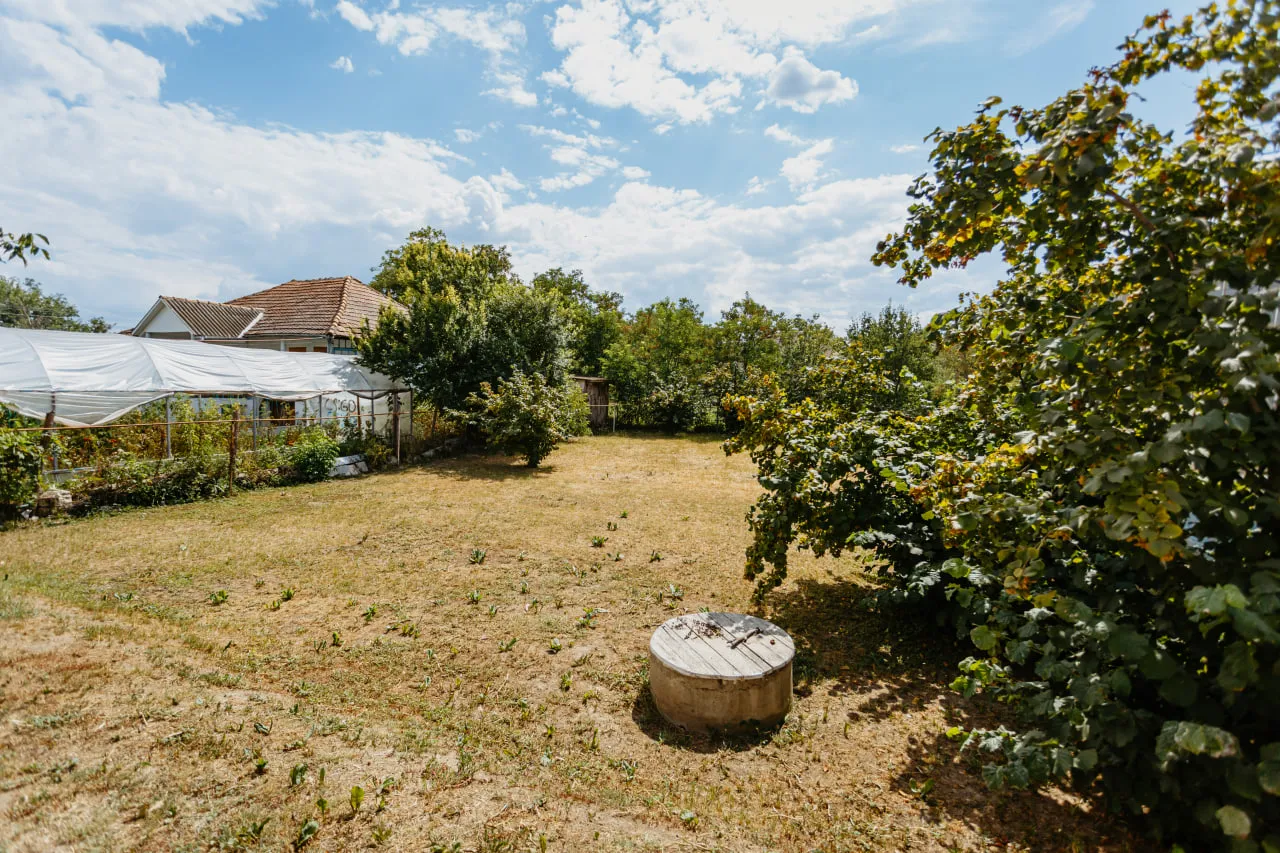 Costești Centru str. Ștefan cel Mare și Sfânt . 3