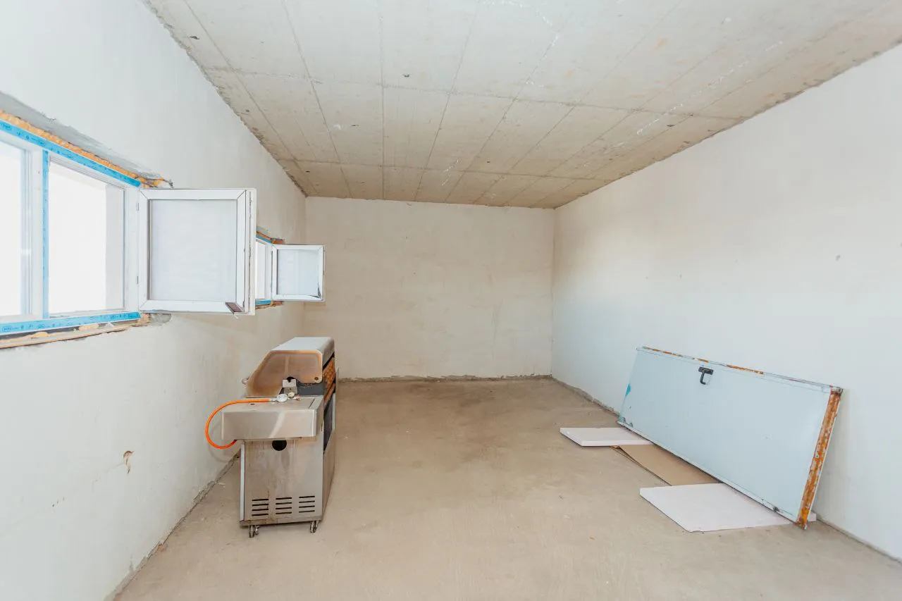 Chișinău Codru str. Cobzarilor 8