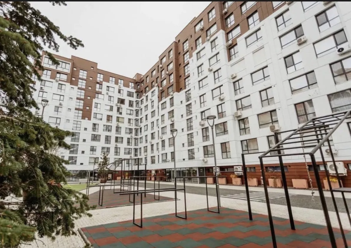 Chișinău Buiucani str. Onisifor Ghibu 9