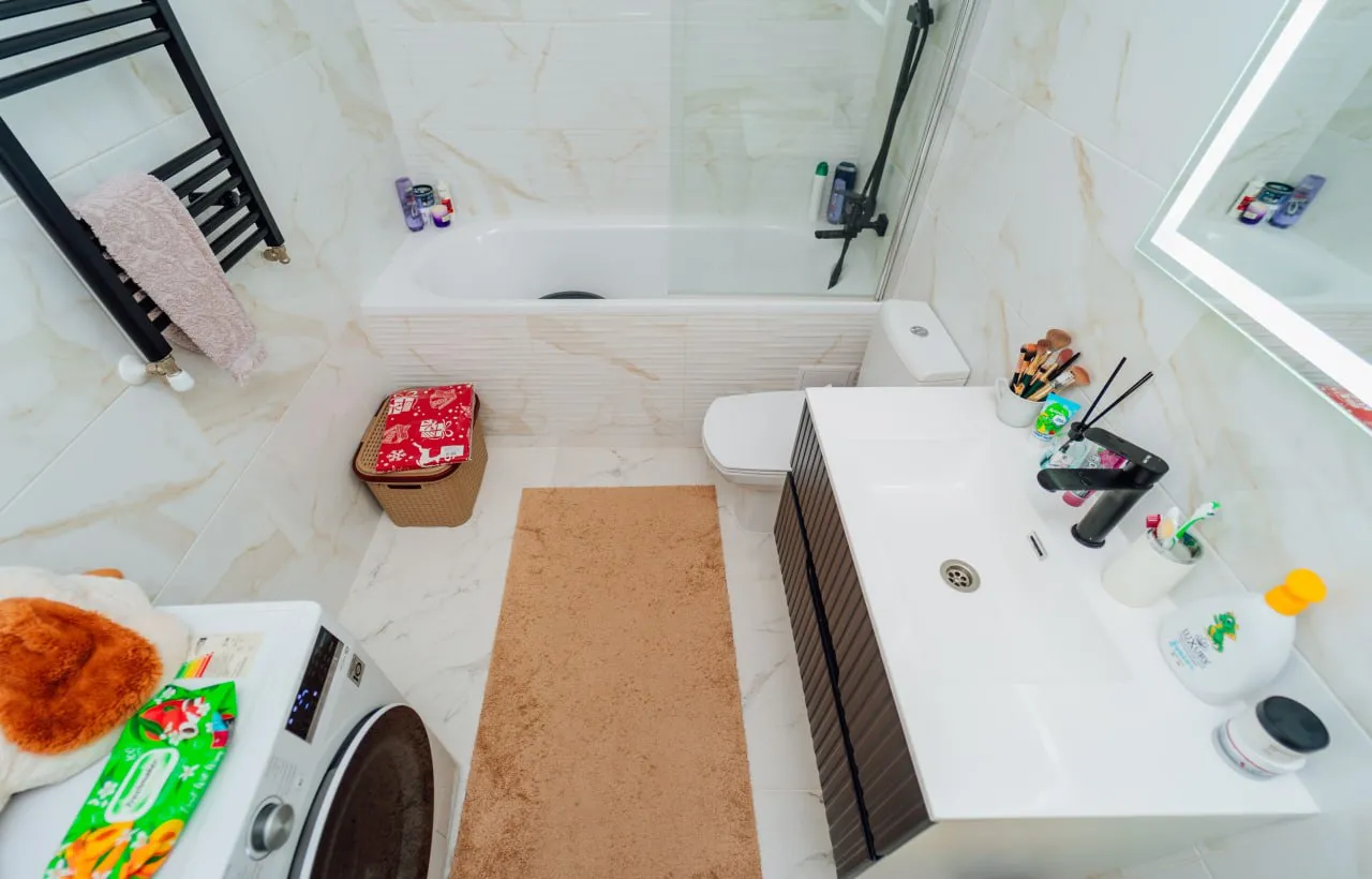 Chișinău Botanica str. Grenoble 9