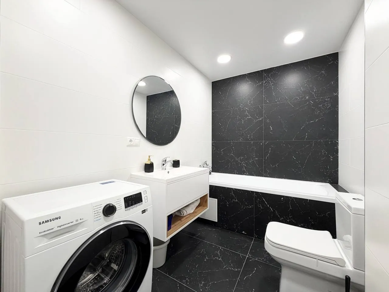 Chișinău Centru bd. Renașterii Naționale 4