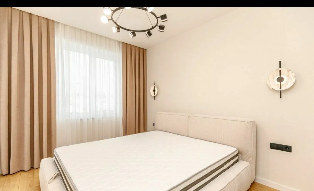 Ialoveni, Periferie str. Arțarilor 4