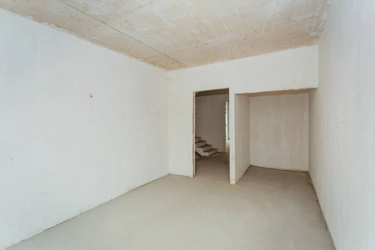 Chișinău Codru str. Costiujeni 7