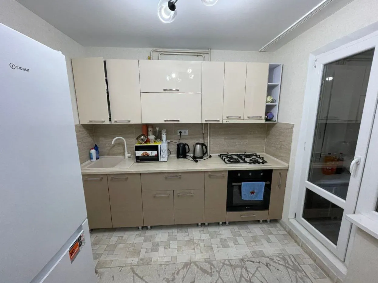 Chișinău Botanica str. Grenoble 4