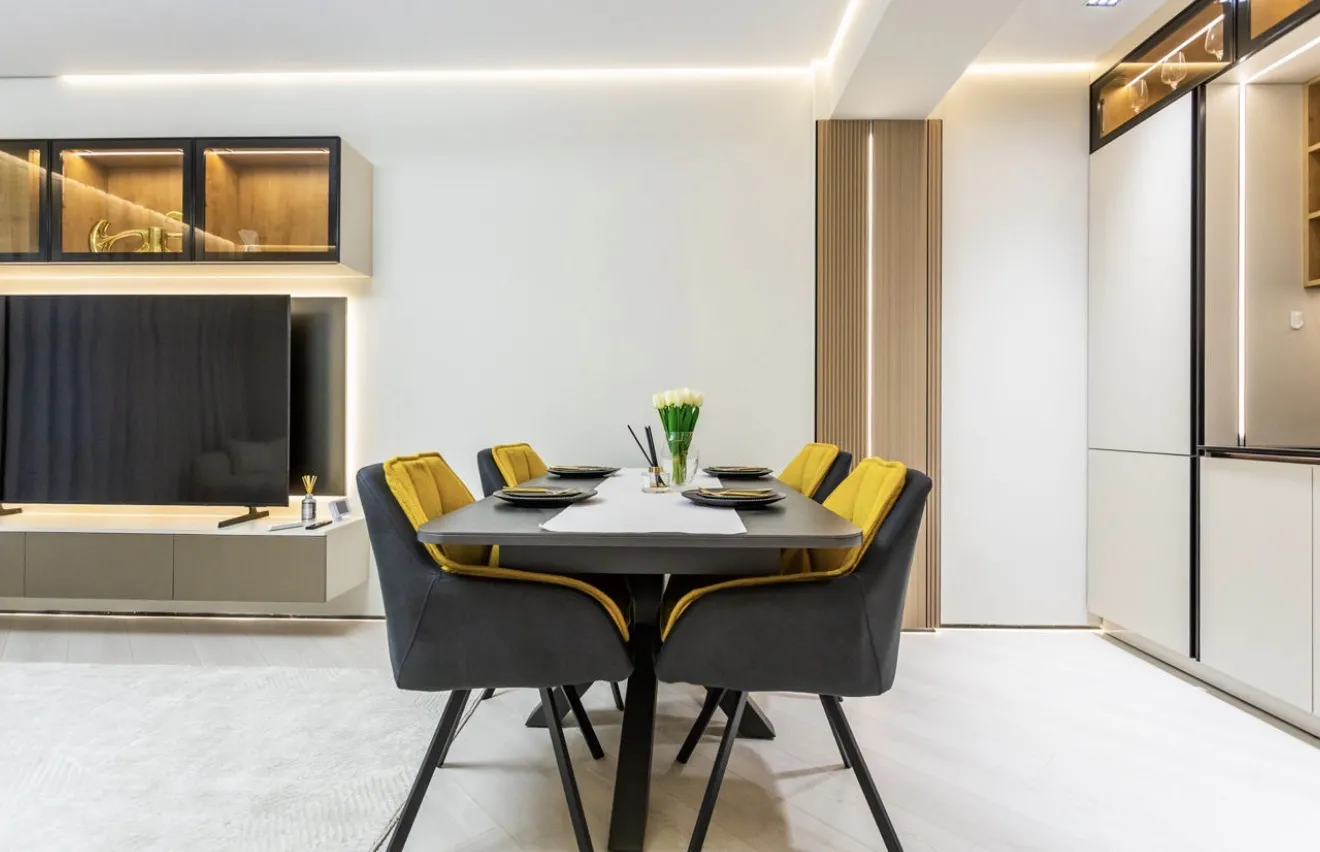 Str. Calea Iesilor 6 C  11