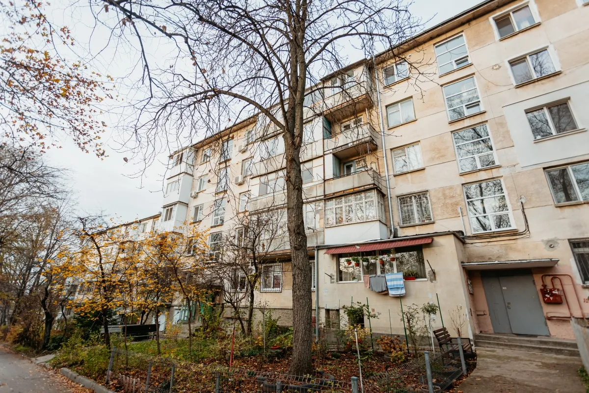 Chișinău Rîșcani str. Florilor 11