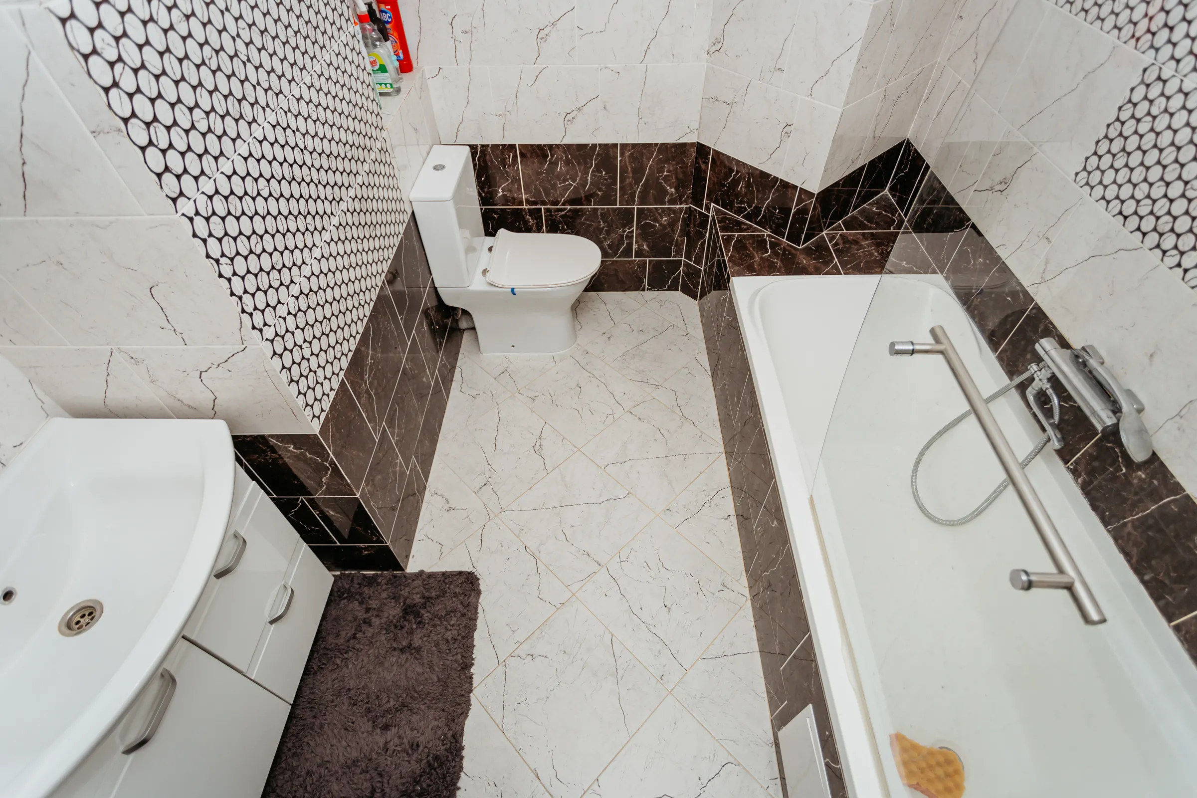 Chișinău Buiucani str. Alba Iulia 5