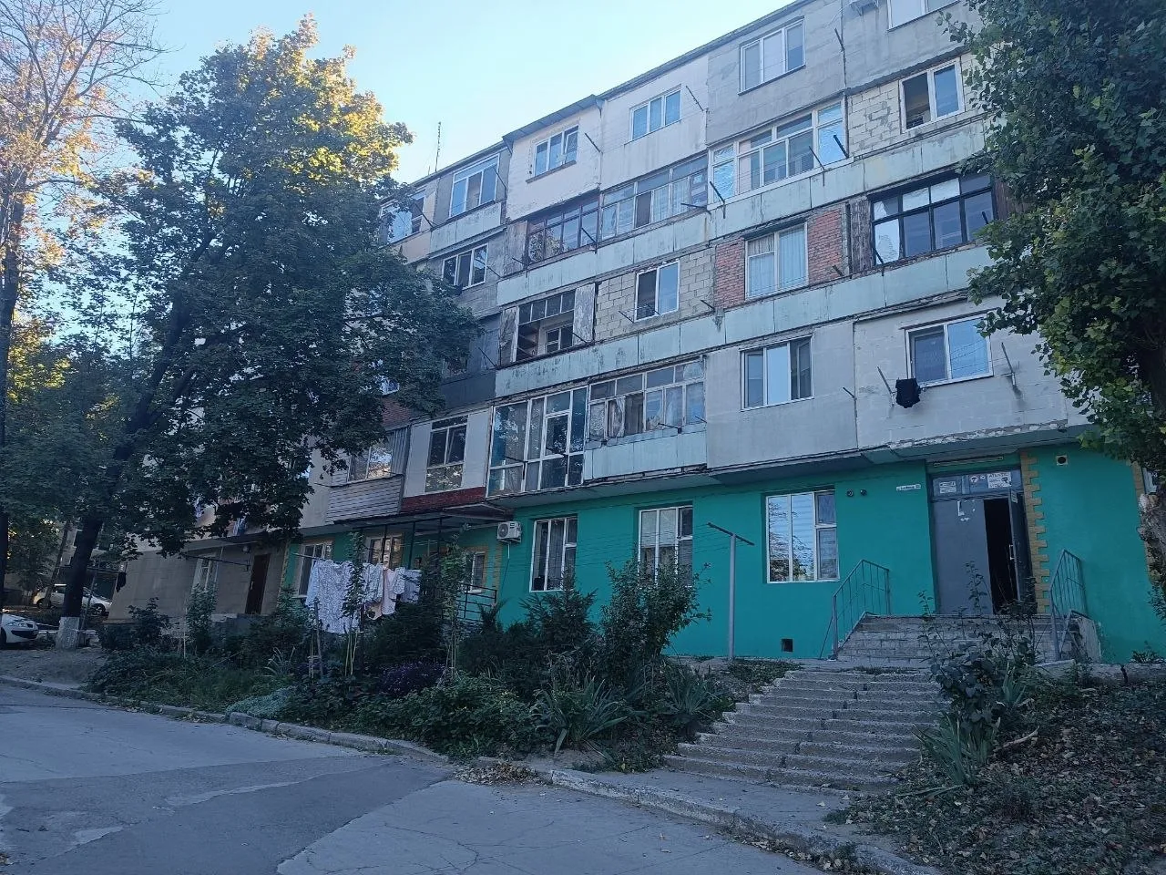 Chișinău Botanica str. Salcâmilor 6