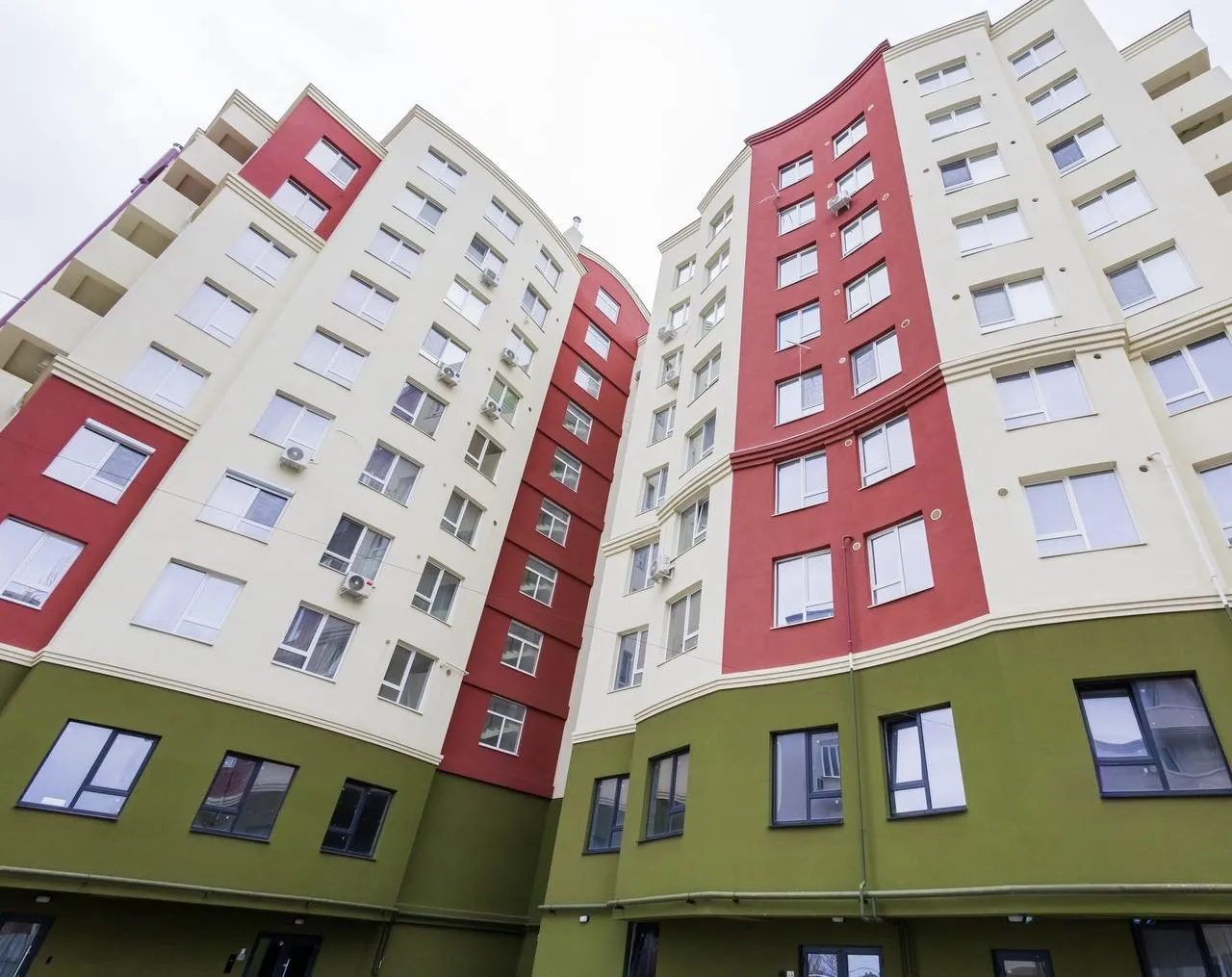 Ialoveni, Centru str. Alexandru cel Bun 13