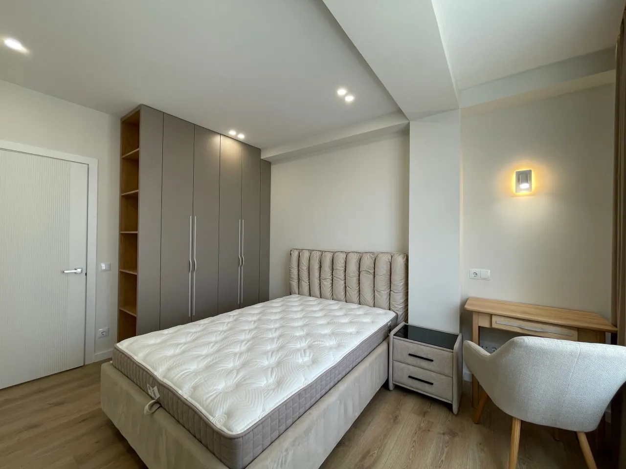 Ialoveni, Centru str. Alexandru cel Bun 5