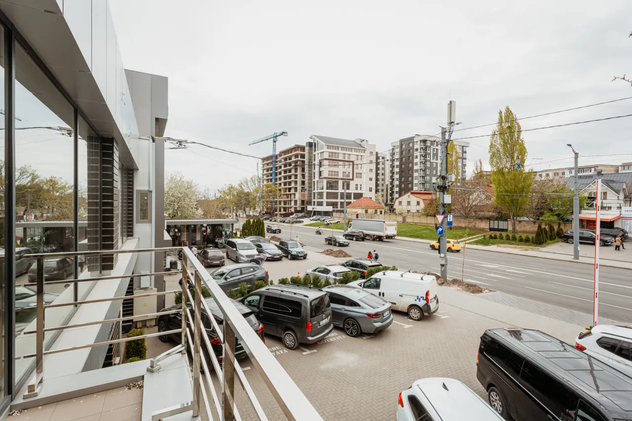 Chișinău Buiucani str. Alba Iulia 15