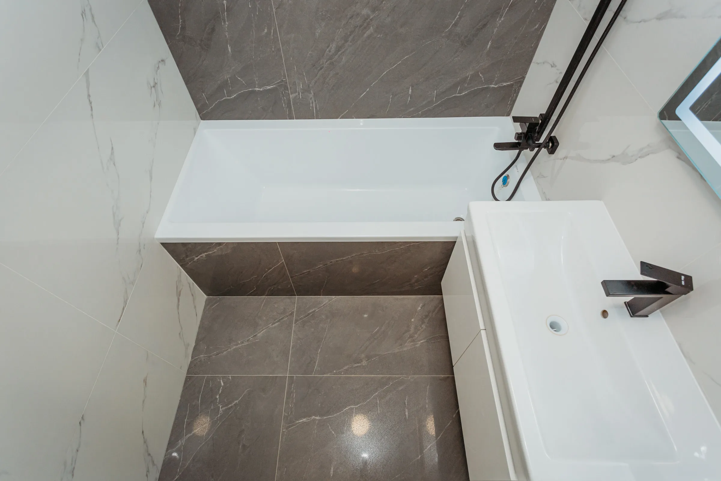 Chișinău Botanica str. Independenței 11