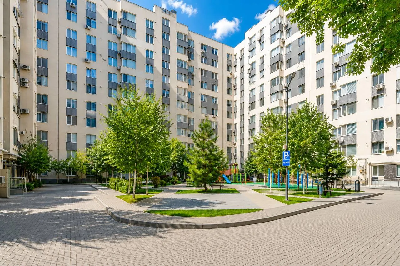 Кишинев Ботаника ул. Гренобля 10