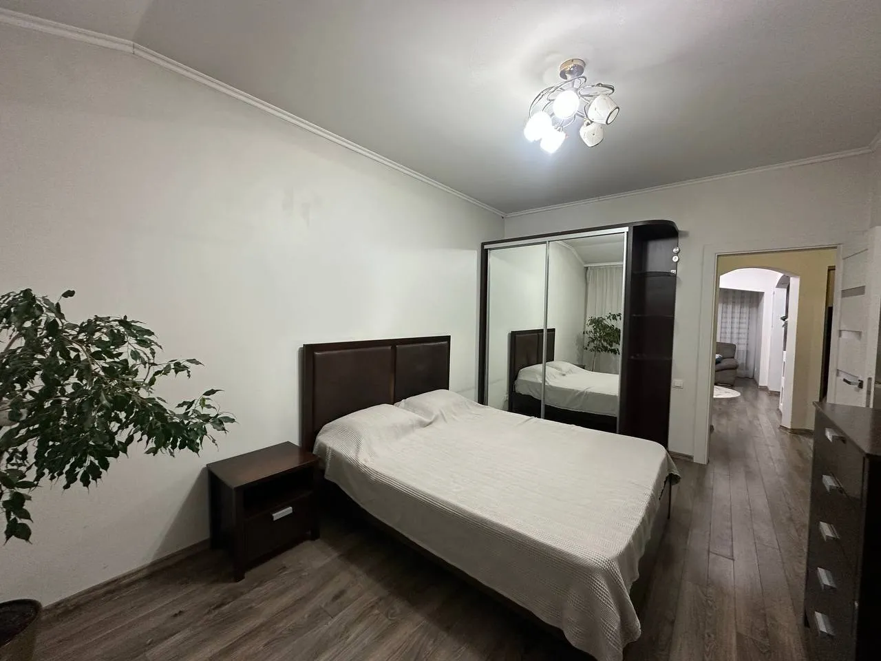 Chișinău Botanica str. Trandafirilor 4