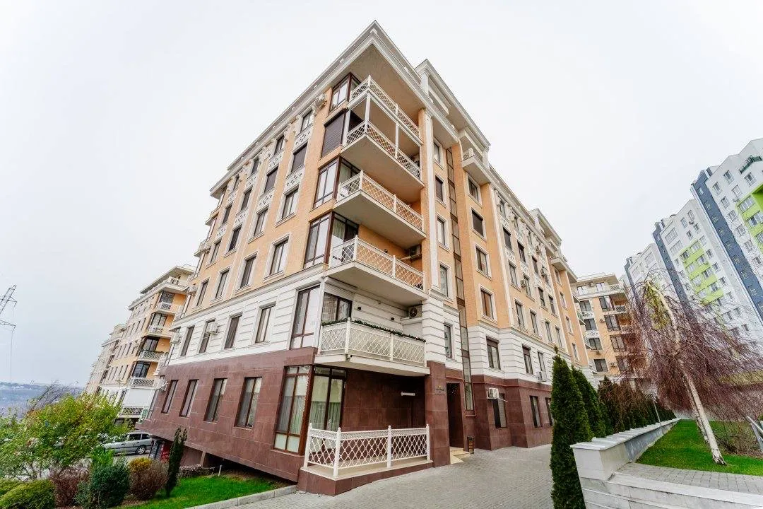 Liviu Deleanu 10/1  19