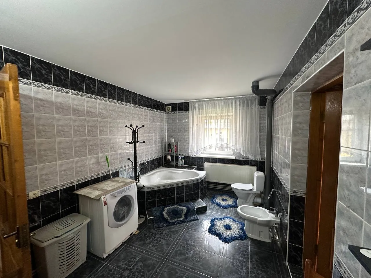 Strășeni Cojușna str-la. Florilor 7