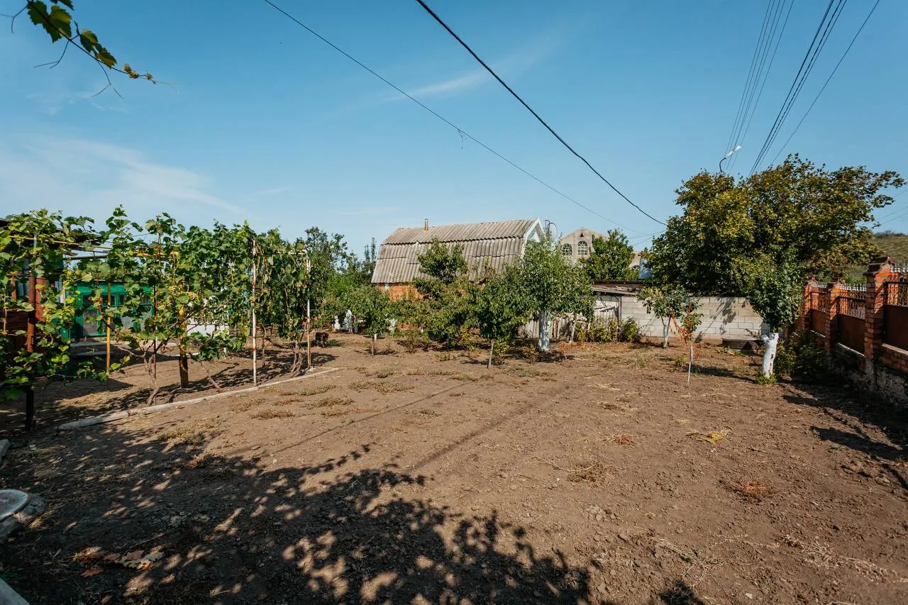 Anenii Noi Centru str. Ion Soltîs 18