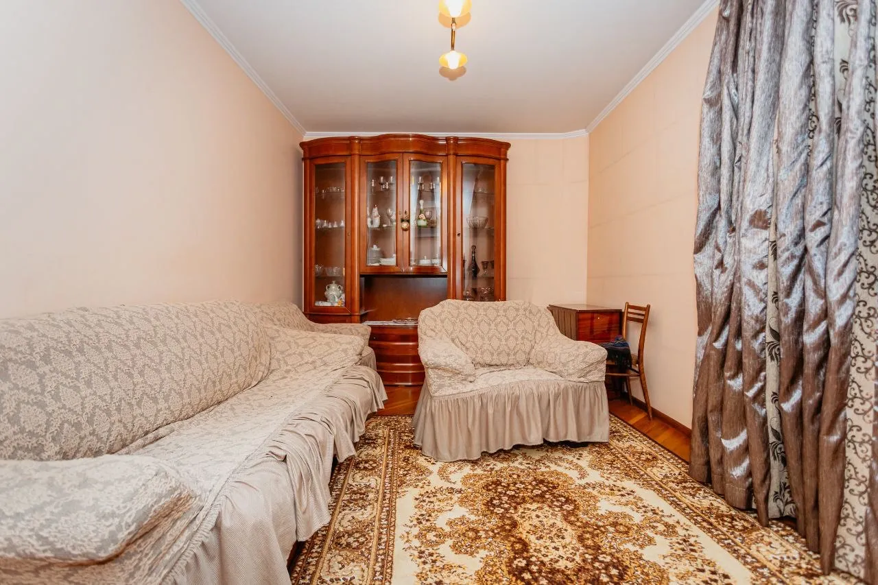 Chișinău Botanica bd. Dacia 6