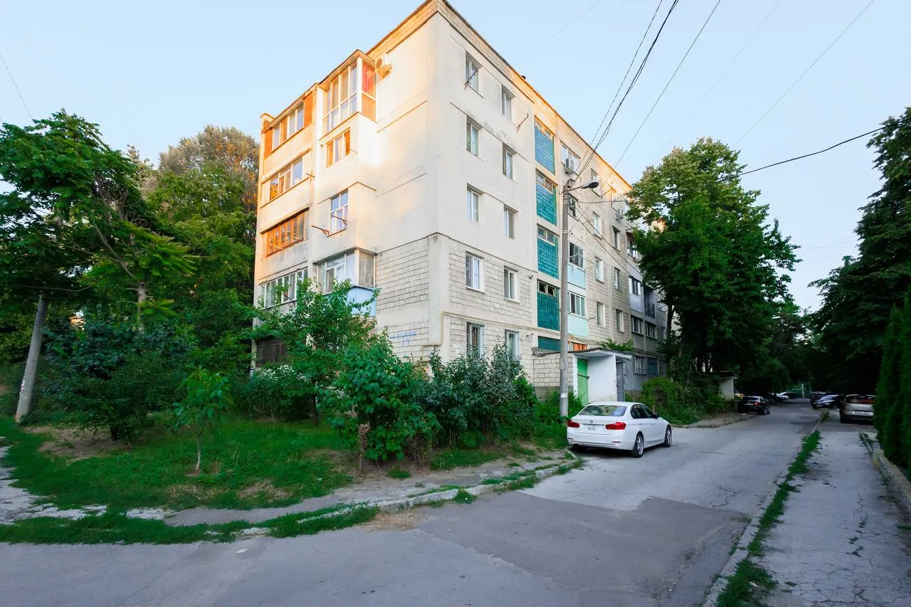 Chisinau str Pajurii 9