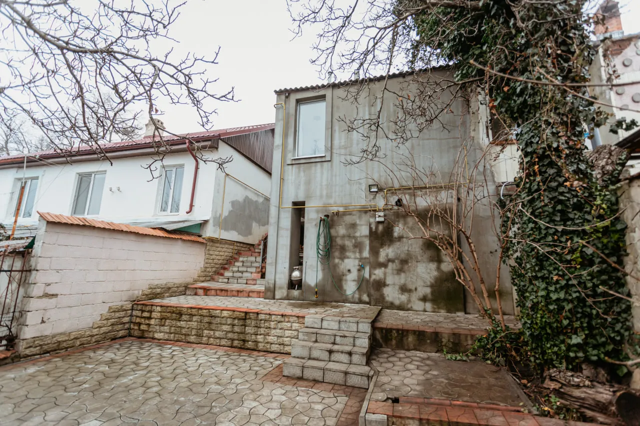 Chișinău Centru str. Universității  9