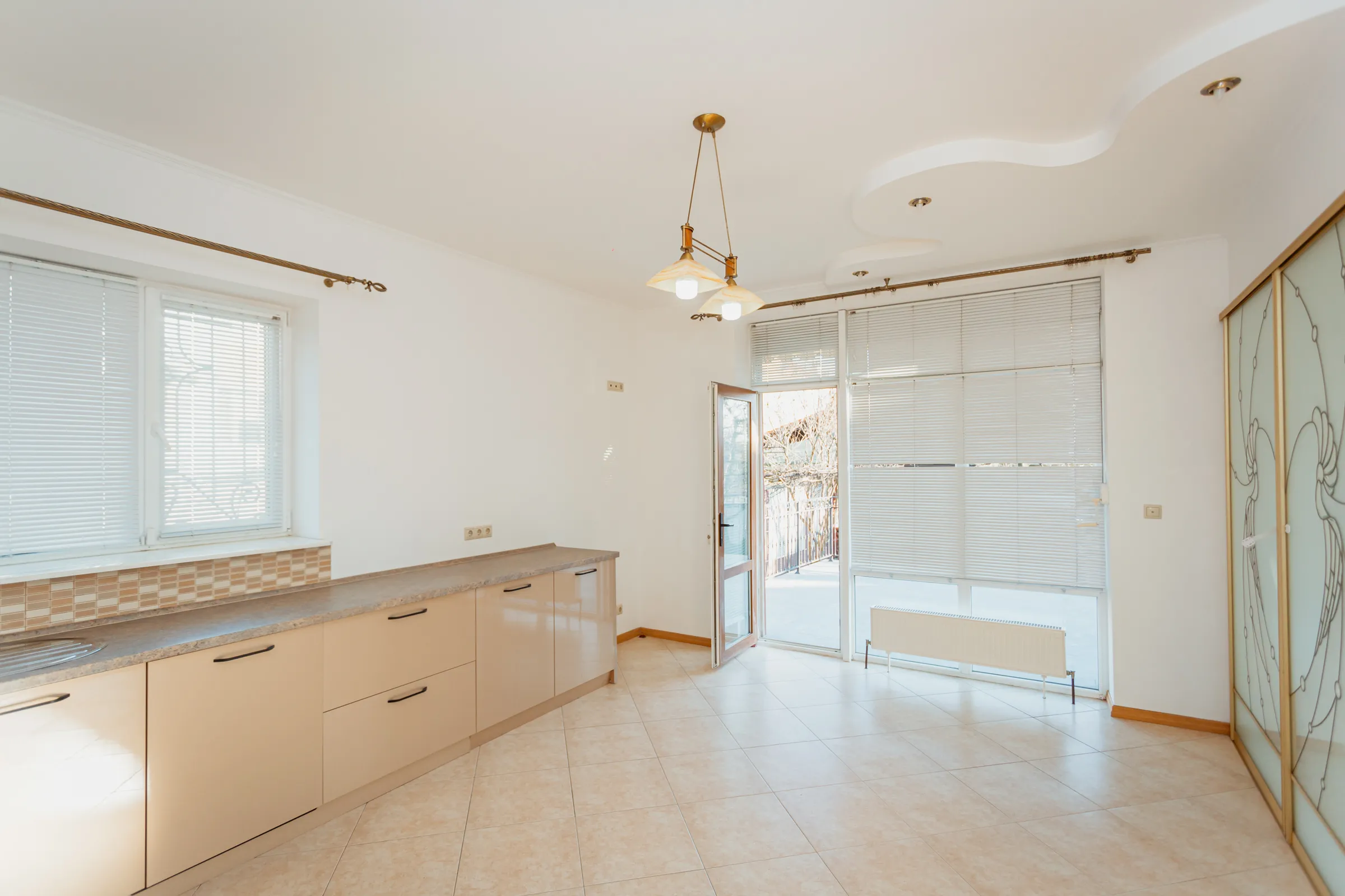 Chișinău Codru str. Anton Ablov 6