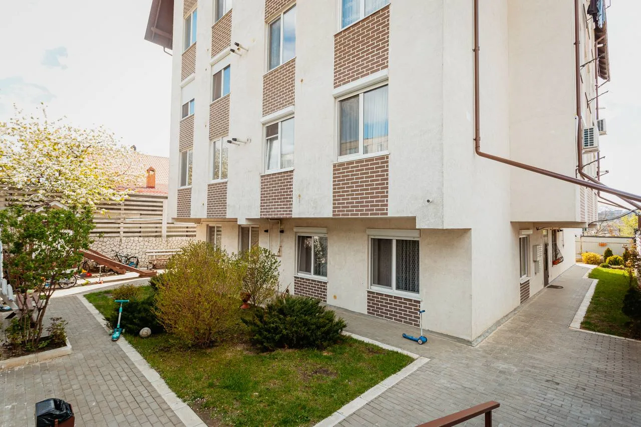 Chișinău Buiucani str. Alexandru Marinescu 8