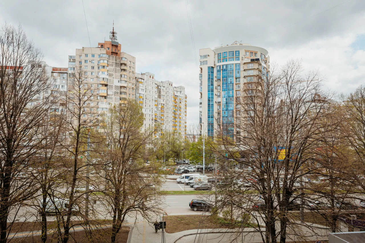 Chișinău Botanica bd. Dacia 16