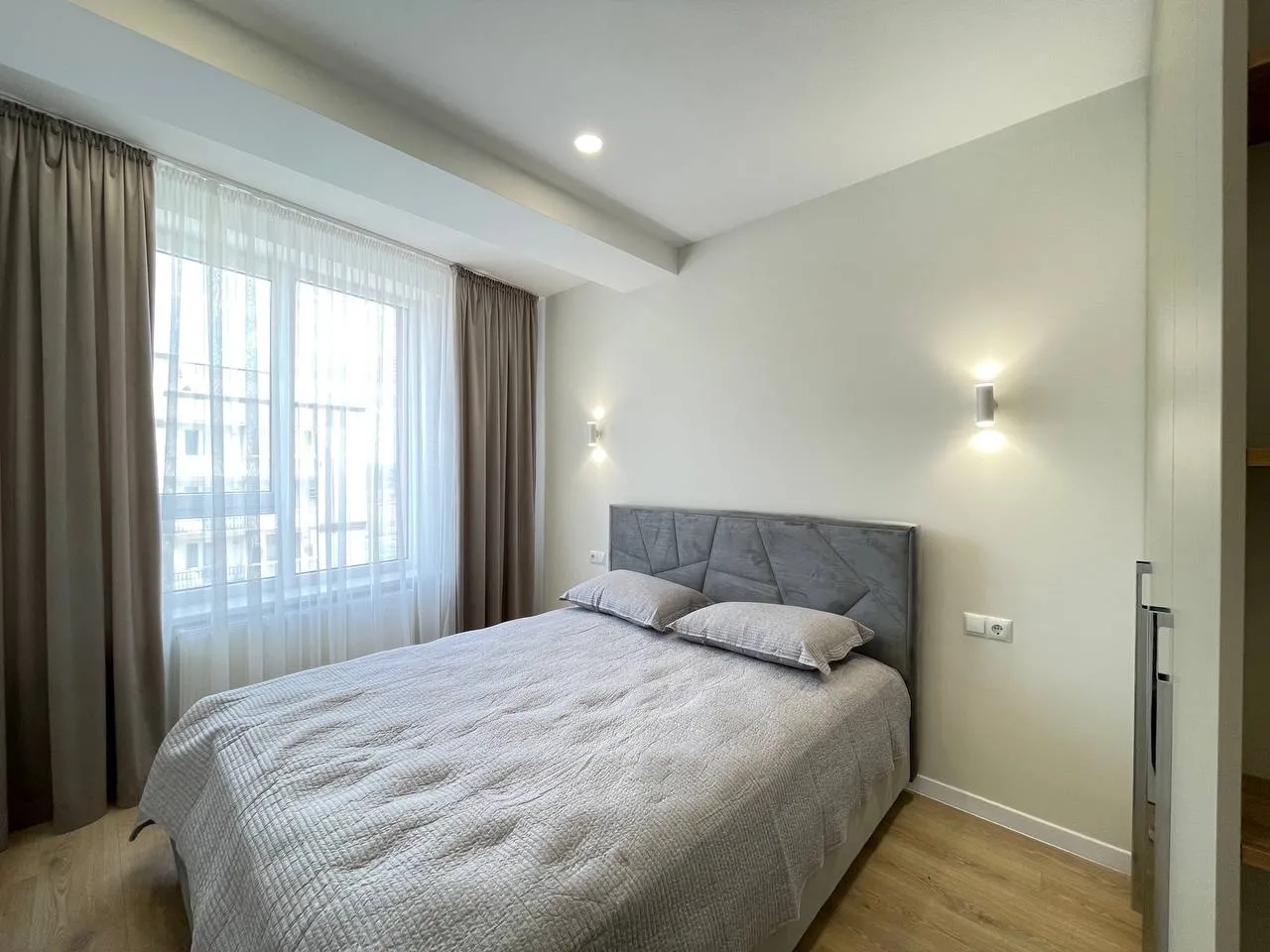 Ialoveni, Centru str. Alexandru cel Bun 4
