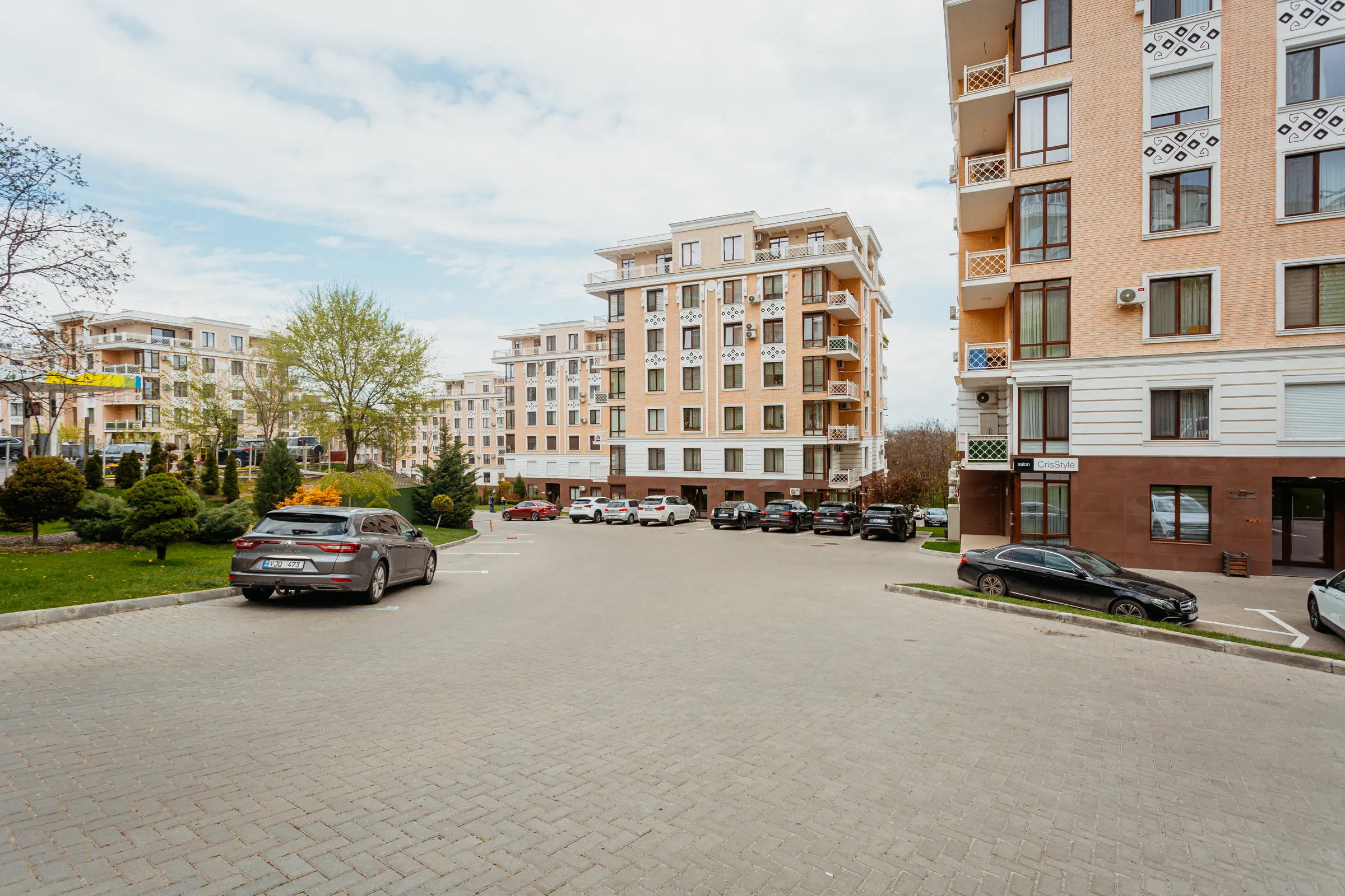 Chișinău Buiucani str. Liviu Deleanu 12