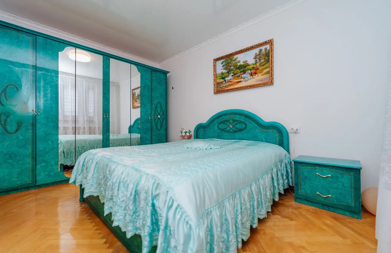Chișinău Botanica bd. Dacia 4