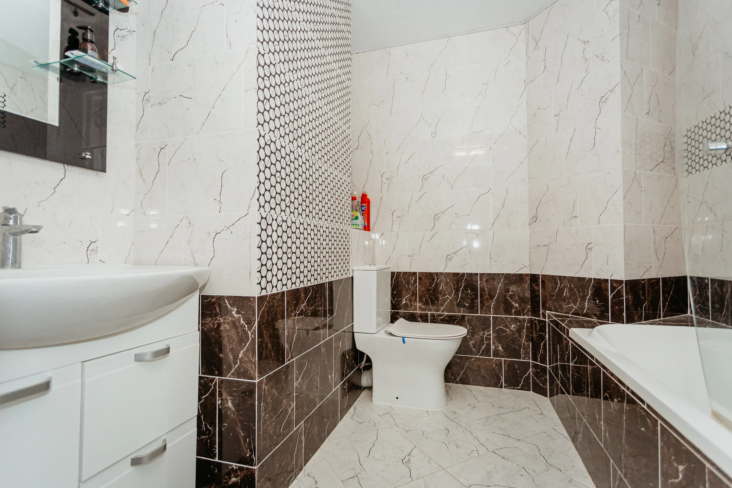 Chișinău Buiucani str. Alba Iulia 4