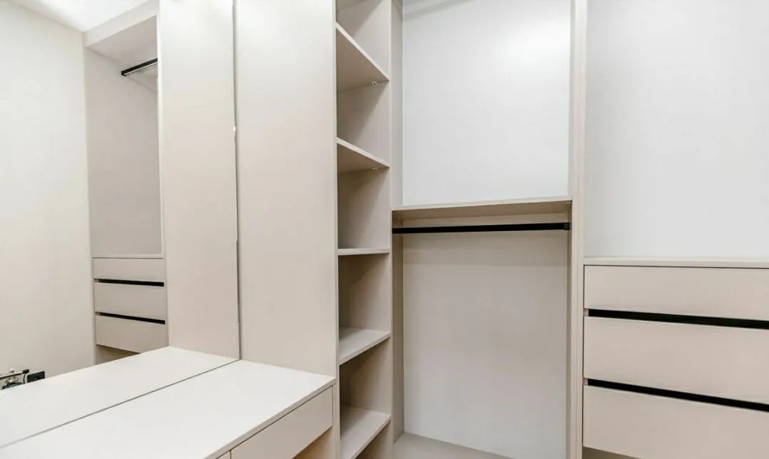 Ialoveni, Periferie str. Arțarilor 8