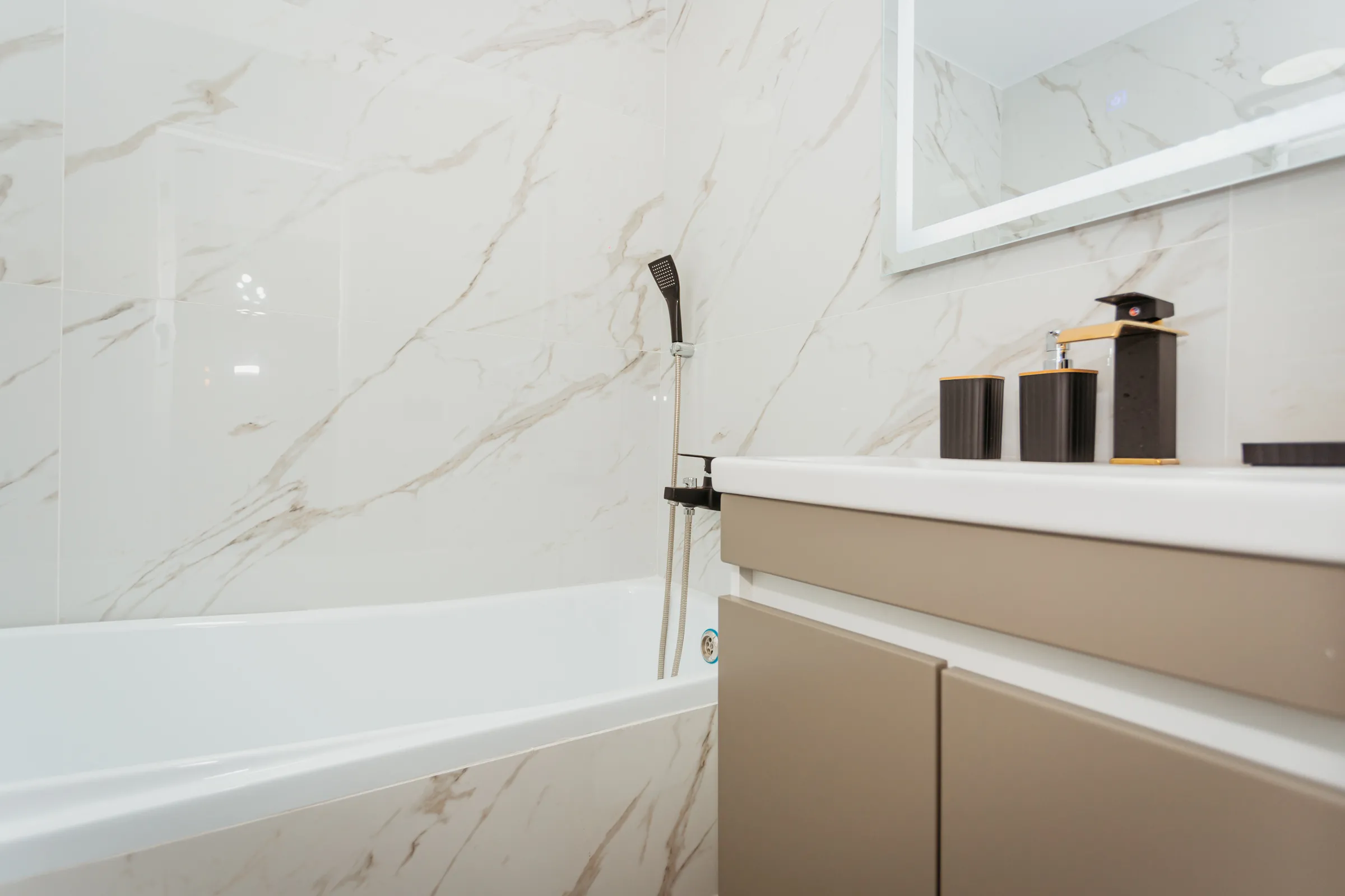 Chișinău Buiucani str. Ion Creangă 5