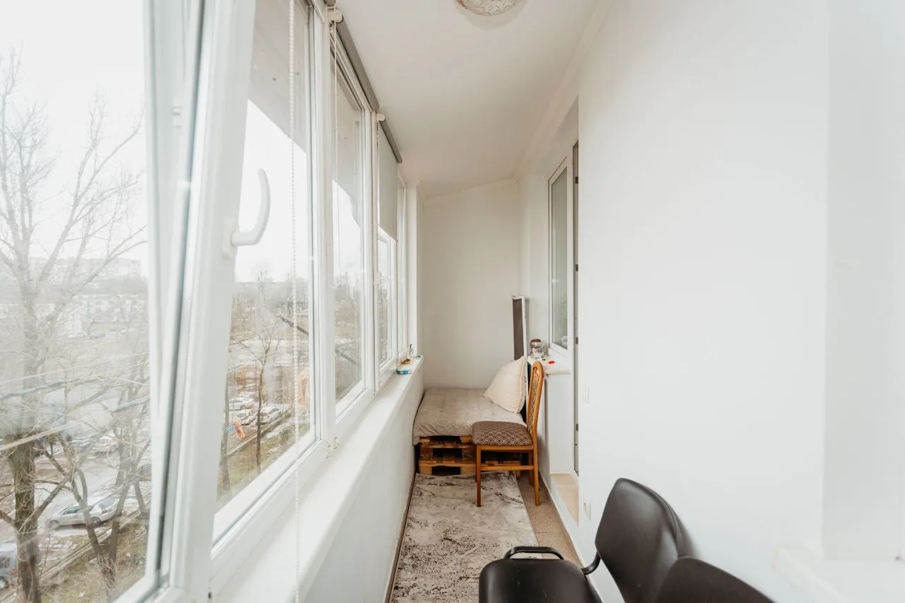 Chișinău Botanica str. Independenței 8