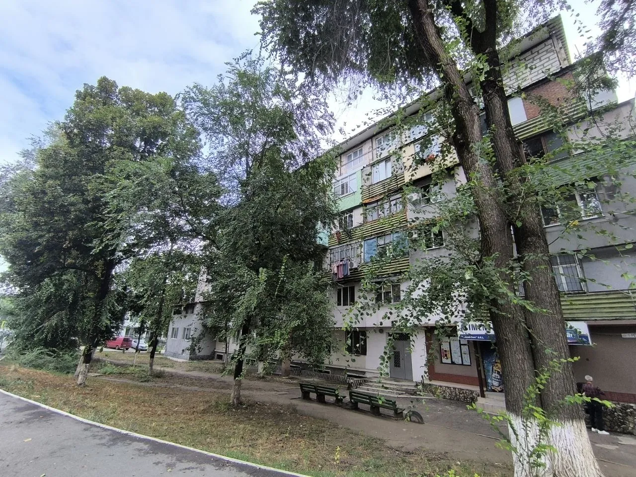Chișinău Buiucani str. Ion Pelivan 10