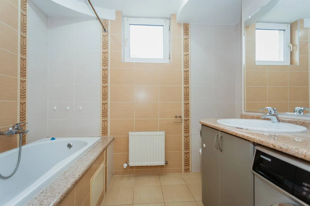 Chișinău Buiucani str. Alba Iulia 10