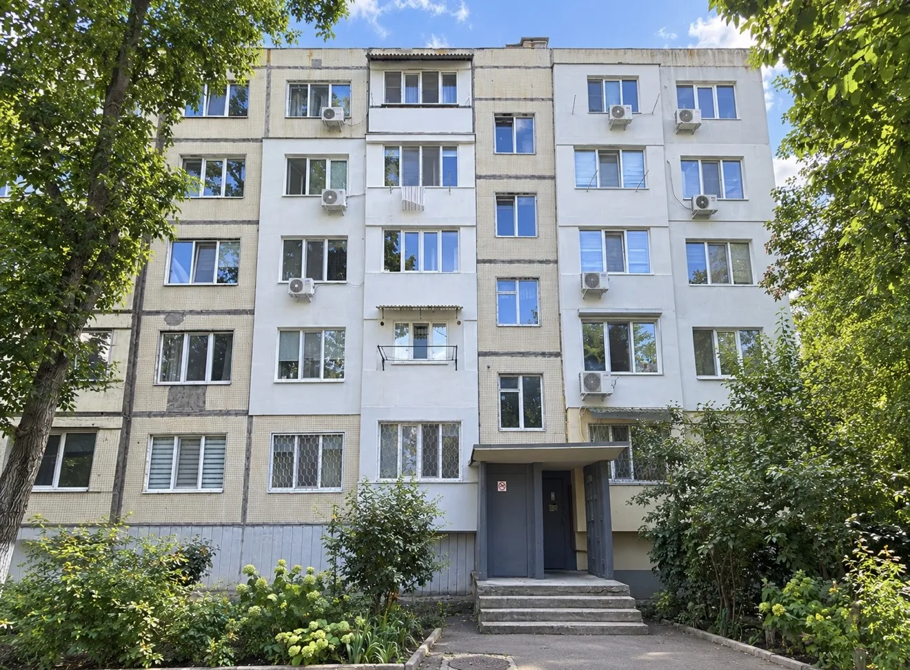 Кишинев Рышкановка ул. Матей Басараб 8
