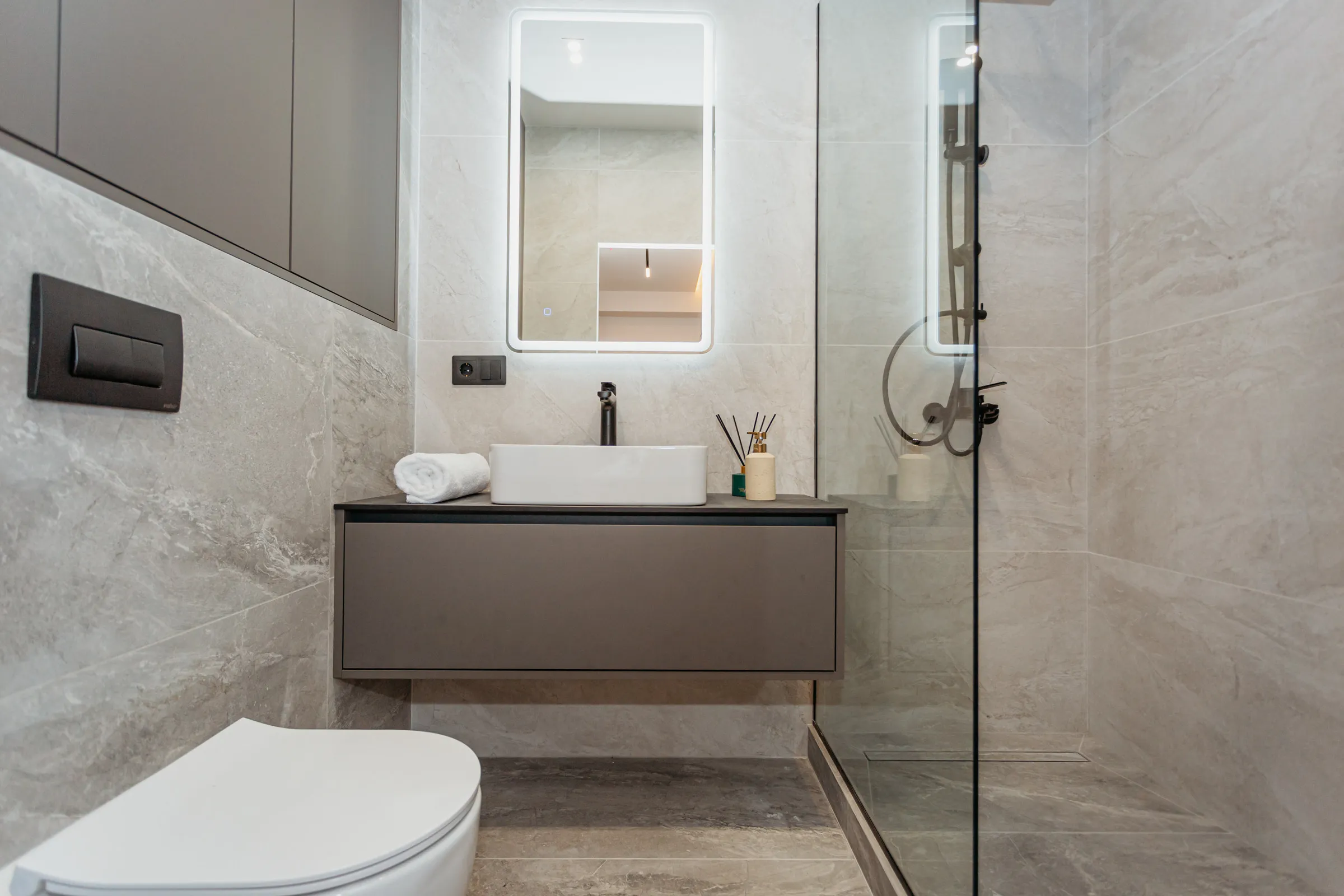 Chișinău Buiucani str. Liviu Deleanu 10