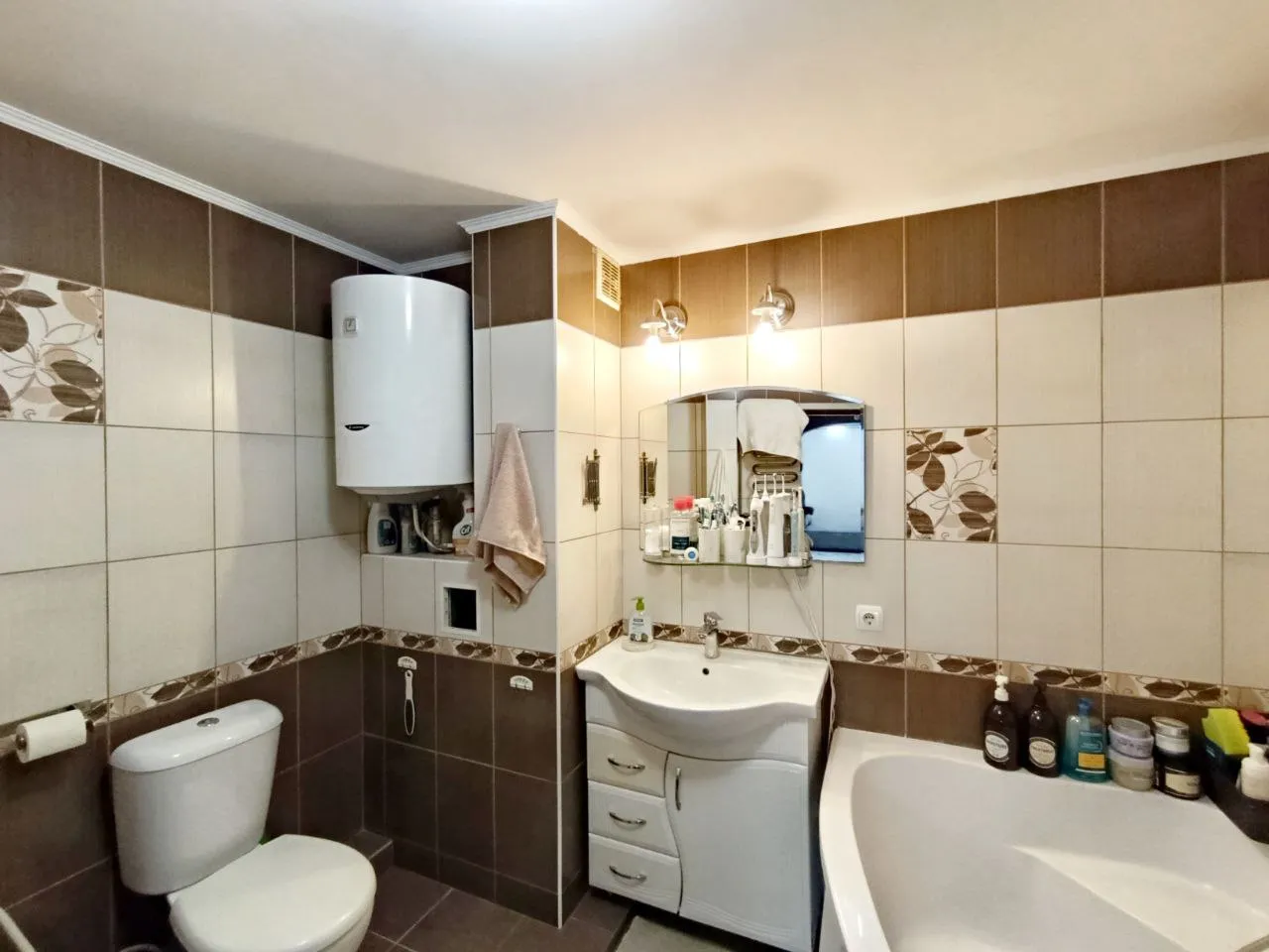 Chișinău Botanica bd. Dacia 7