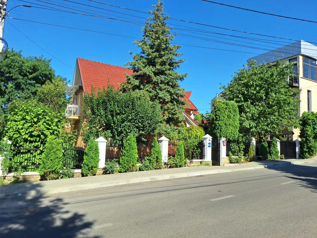 Chișinău Telecentru str. Pietrarilor 21
