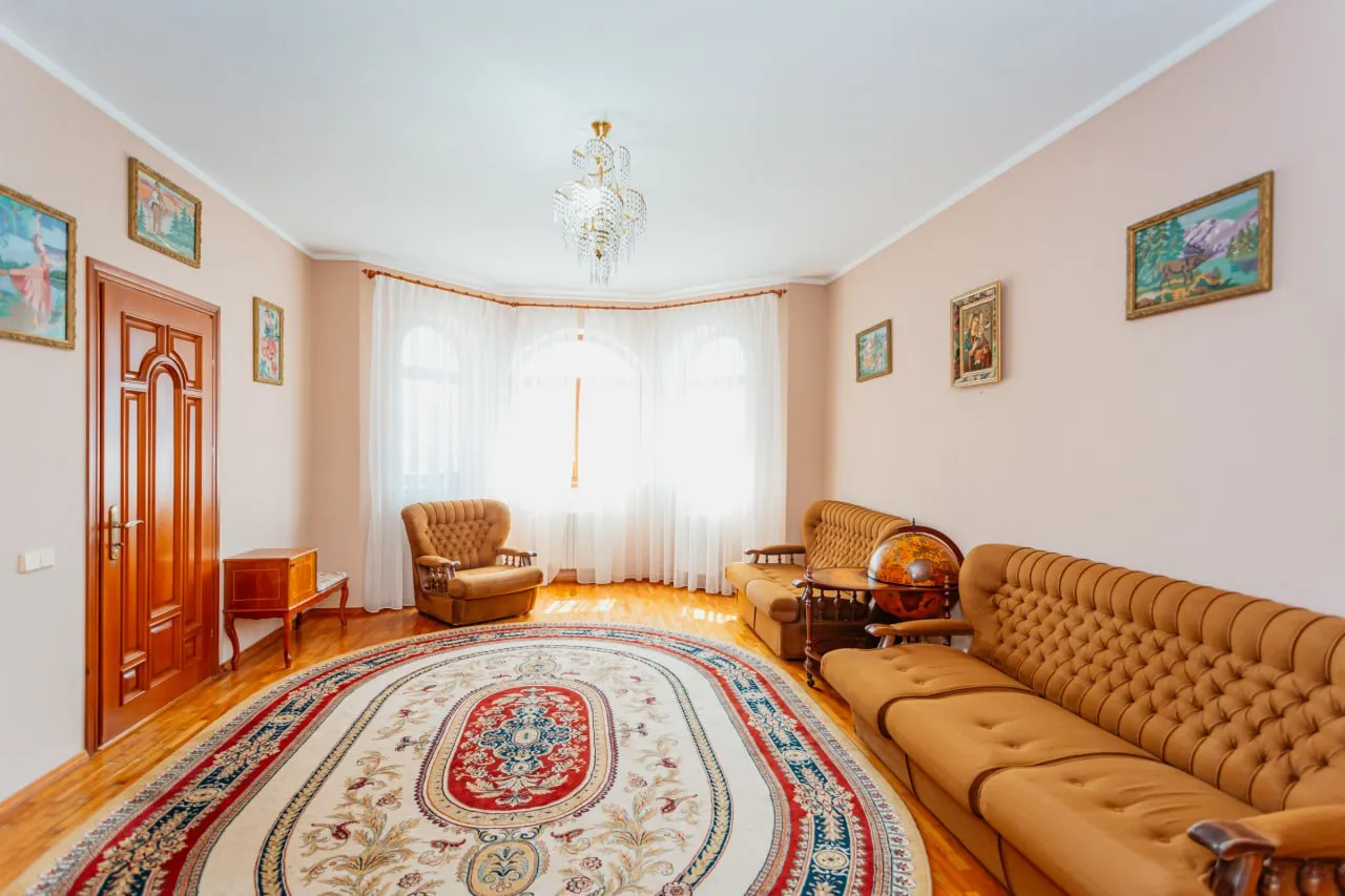 Chișinău Codru str. Sfîntul Petru 7