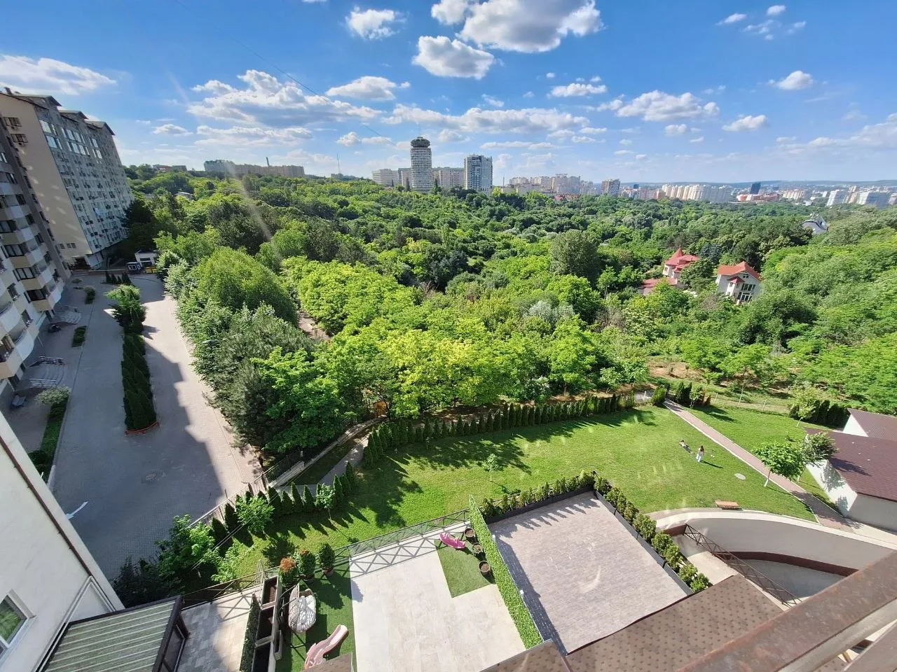 Chișinău str. Tudor Strișcă 11