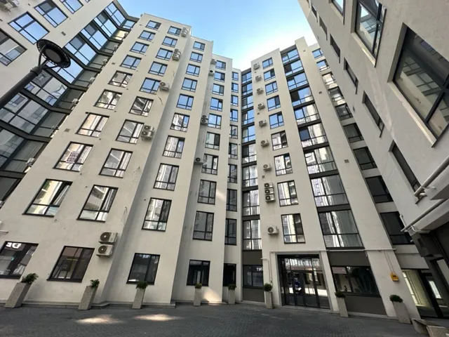 Chișinău Rîșcani bd. Renașterii Naționale 14