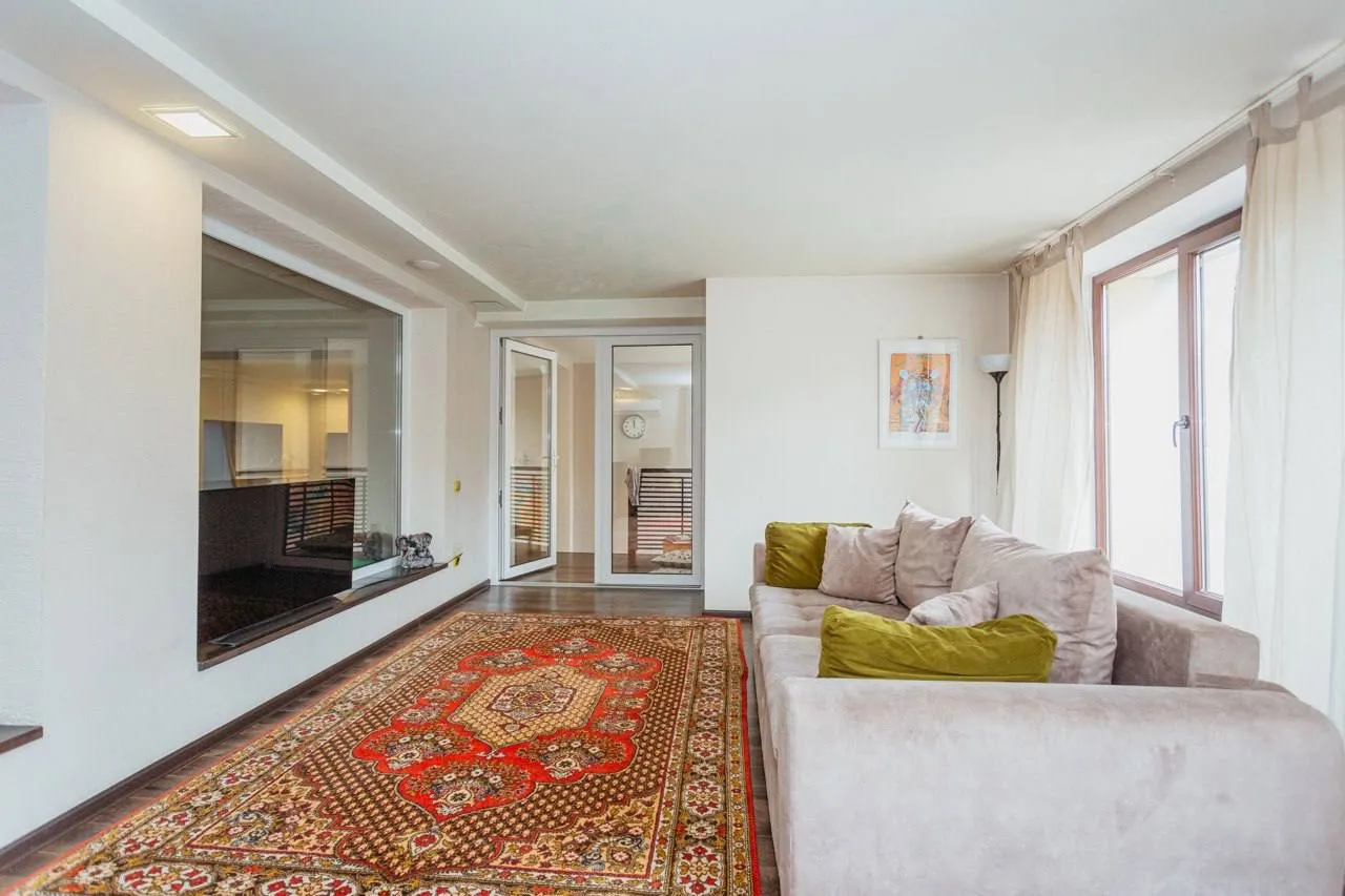 Chișinău Centru str. Melestiu  8